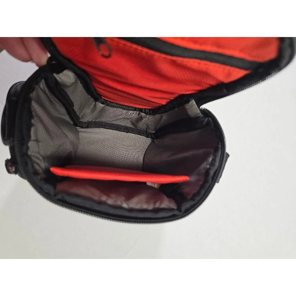 Case Logic Black Camera Bag Case Compact‎ Digital Camera Case with Orange Accent